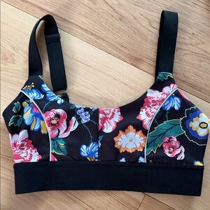 NOLI Vibrant Floral Sports Bra